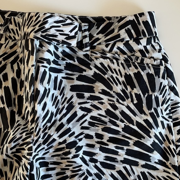 White House Black Market Shorts - Picture 3 of 6